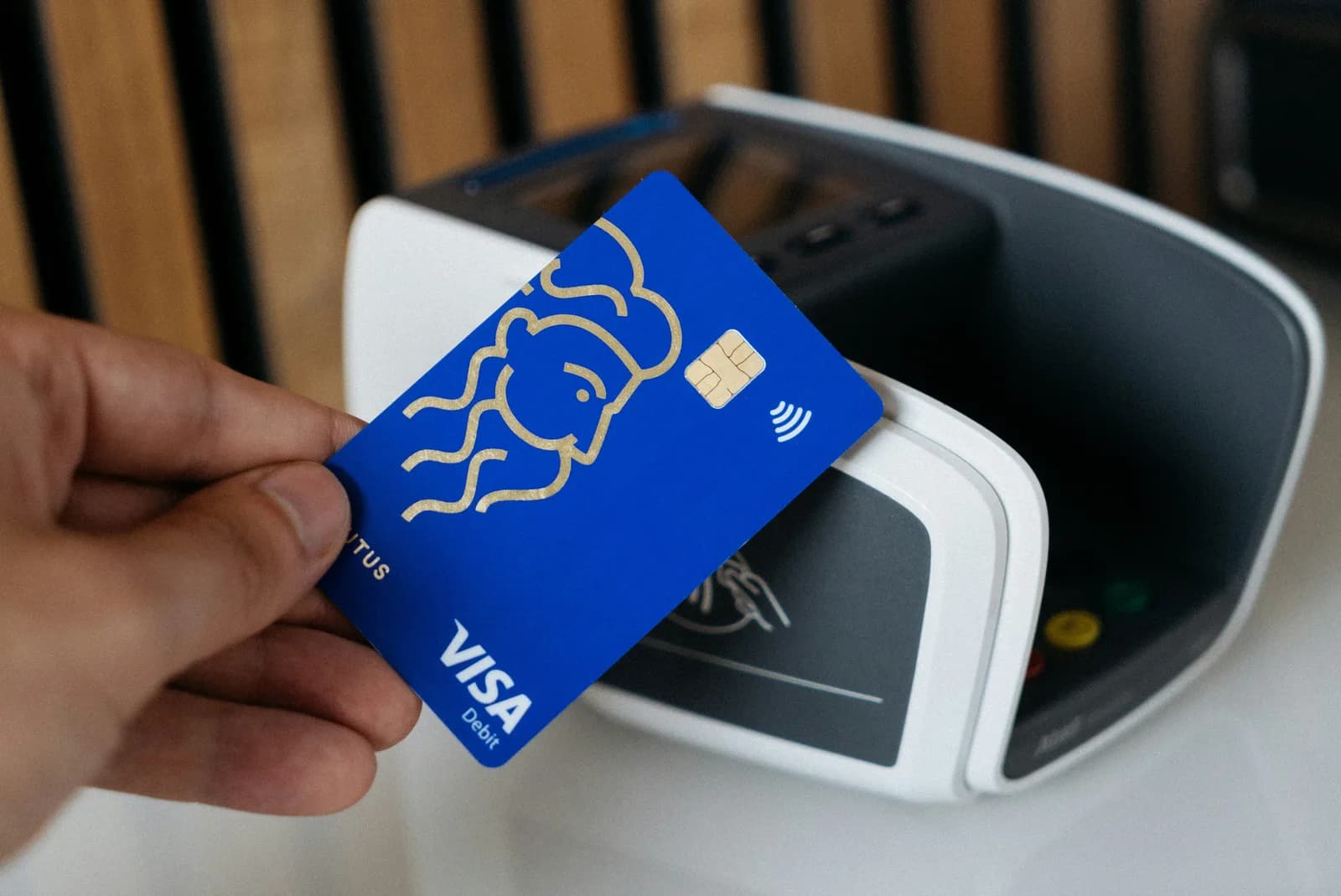 Remboursement fraude carte bancaire : que faire si la banque refuse ?